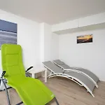 Solaris 2 Mit Balkon, Gemeinschaftssauna Und Grillplatz Apartmán