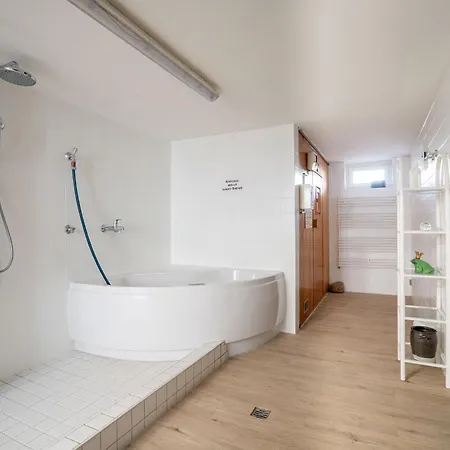 Solaris 2 Mit Balkon, Gemeinschaftssauna Und Grillplatz * Grömitz